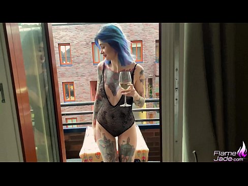 ❤️ Sjajna djevojka siše s gutljajem i strastveno jebe pod otvorenim nebom ☑ Jebanje na hr.niceporn-tv.ru ☑